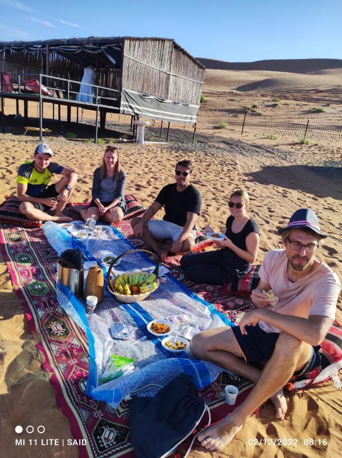Sandglass Camp Badīyah Екстериор снимка