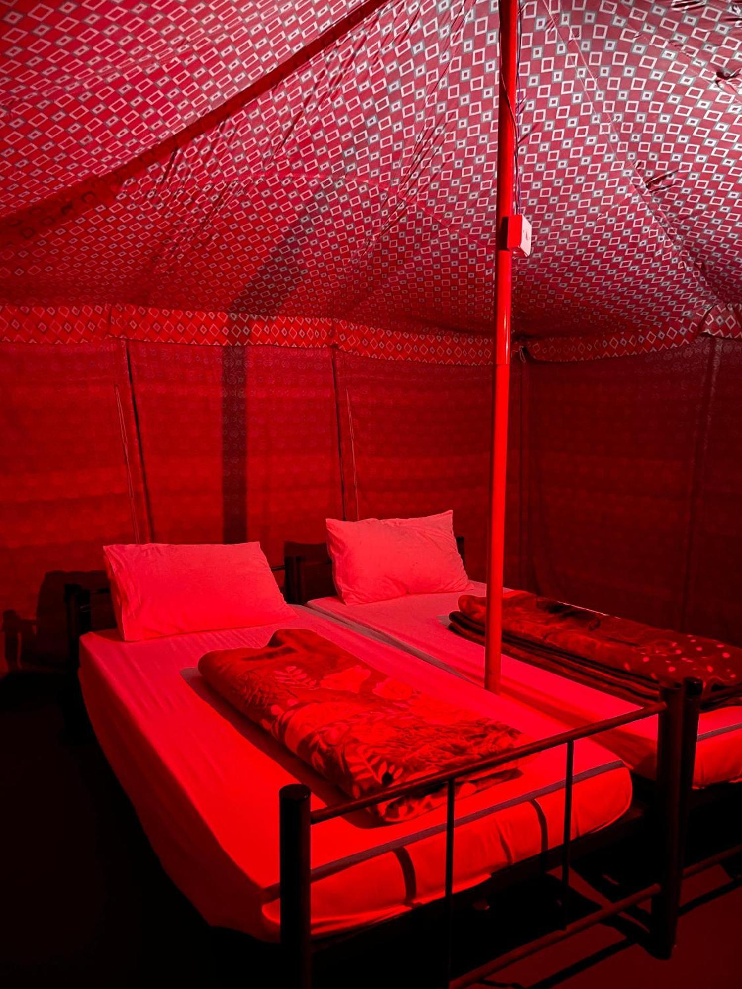 Sandglass Camp Badīyah Екстериор снимка